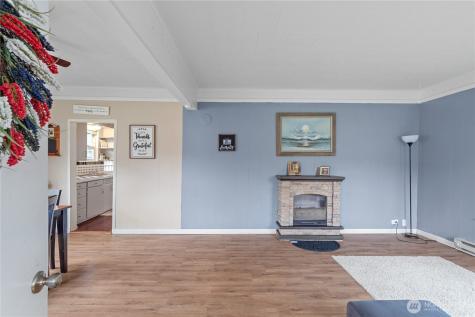 1313 Lincoln Street Hoquiam WA 98550
