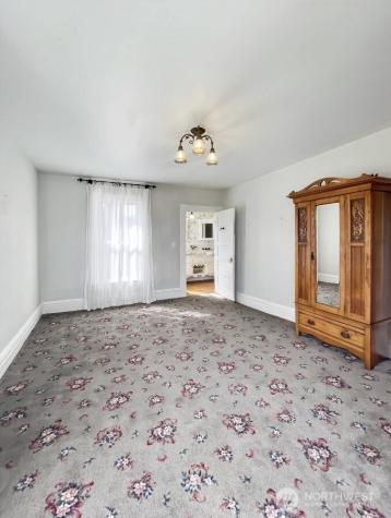 1510 W Water Street South Bend WA 98586
