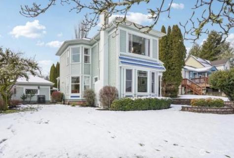 1510 W Water Street South Bend WA 98586