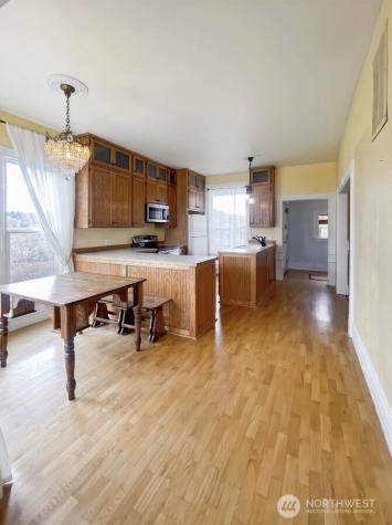 1510 W Water Street South Bend WA 98586