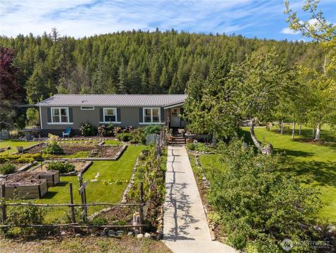 1574 Pine Creek Tonasket WA 98855