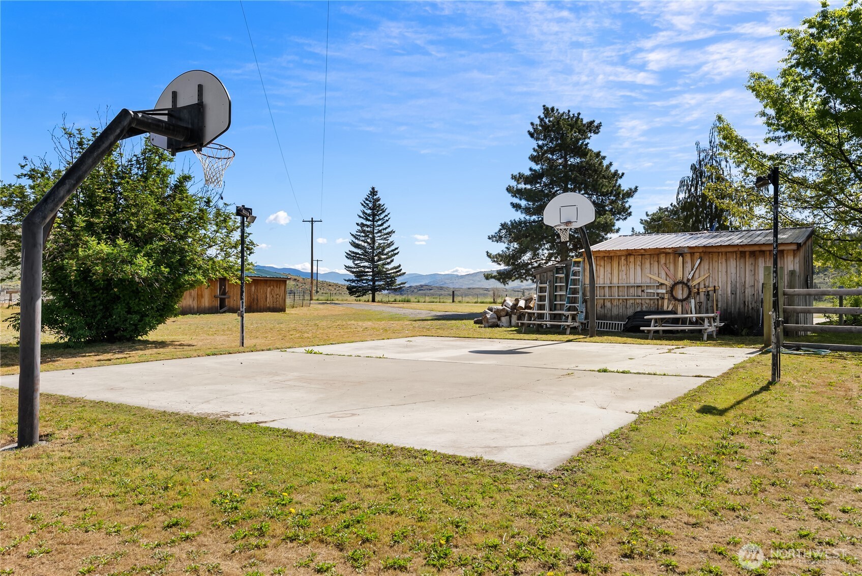 1574 Pine Creek Tonasket WA 98855