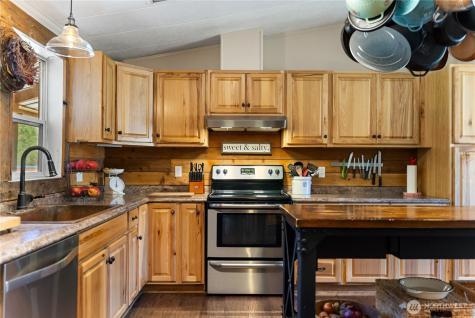 1574 Pine Creek Tonasket WA 98855