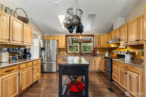 1574 Pine Creek Tonasket WA 98855
