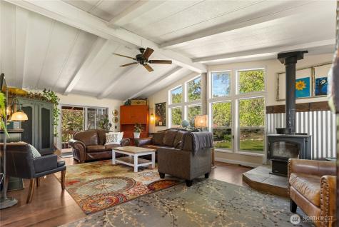 1574 Pine Creek Tonasket WA 98855