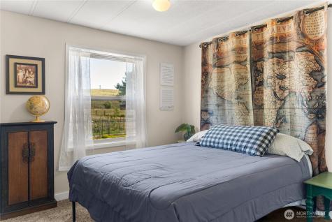 1574 Pine Creek Tonasket WA 98855