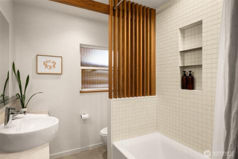 4812 S Brandon Street Seattle WA 98118
