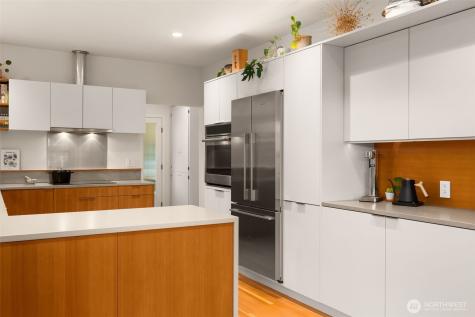 4812 S Brandon Street Seattle WA 98118