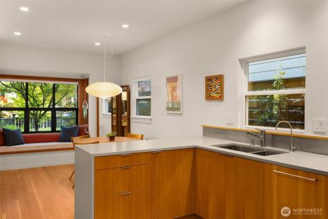 4812 S Brandon Street Seattle WA 98118