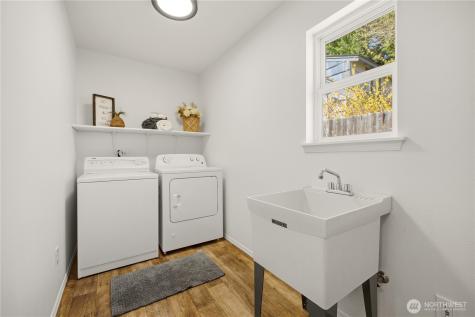 1614 Glass Avenue NE Olympia WA 98506