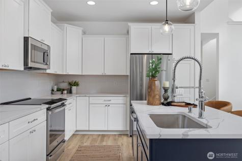 201 N 54th Place Mount Vernon WA 98273