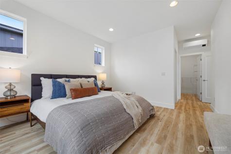 201 N 54th Place Mount Vernon WA 98273