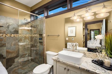 1237 Hawley Way NE Bainbridge Island WA 98110