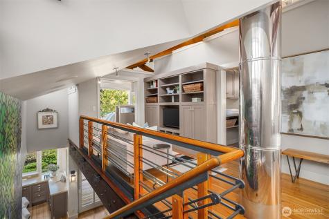 1237 Hawley Way NE Bainbridge Island WA 98110