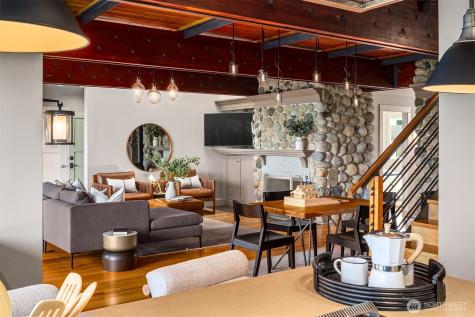 1237 Hawley Way NE Bainbridge Island WA 98110