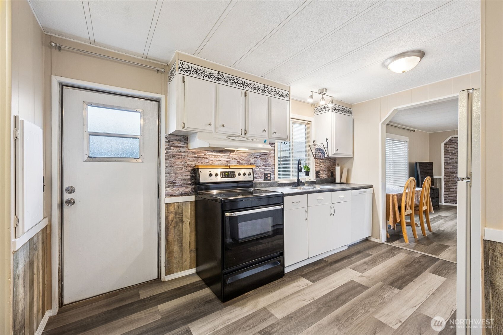 210 37th Street SE Auburn WA 98002