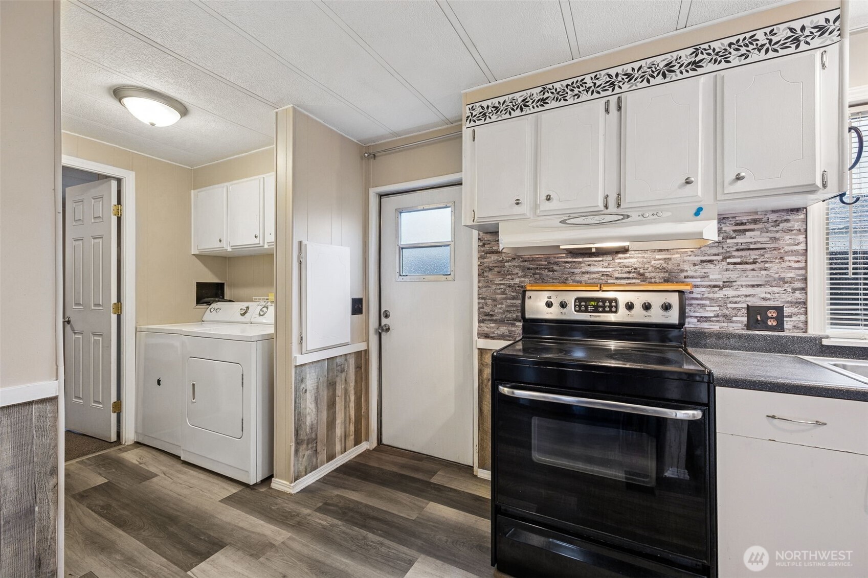 210 37th Street SE Auburn WA 98002