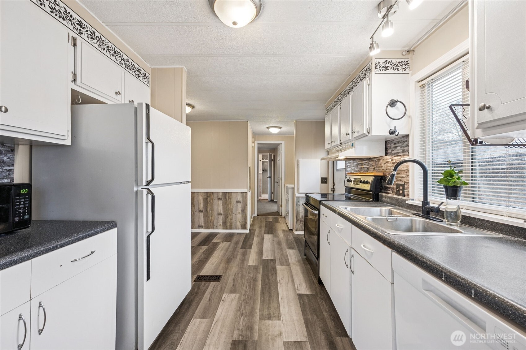 210 37th Street SE Auburn WA 98002