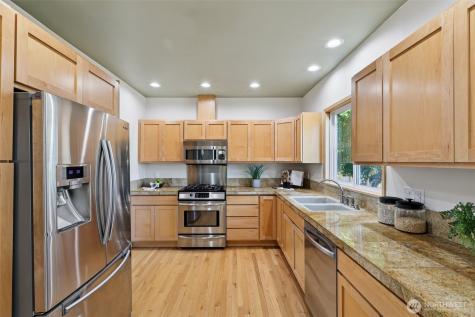 12536 SE 73rd Street Newcastle WA 98056