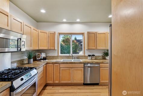 12536 SE 73rd Street Newcastle WA 98056