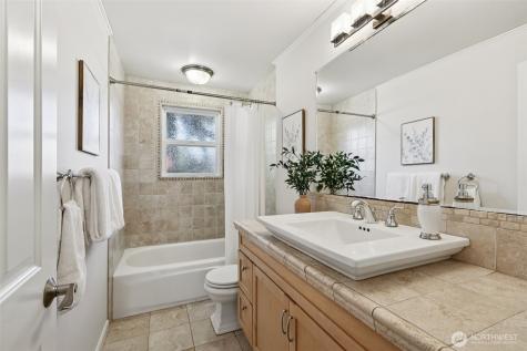 12536 SE 73rd Street Newcastle WA 98056