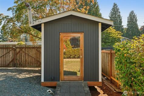 12536 SE 73rd Street Newcastle WA 98056