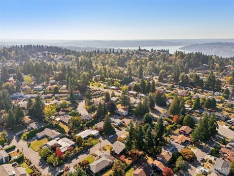 12536 SE 73rd Street Newcastle WA 98056