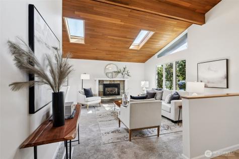 12536 SE 73rd Street Newcastle WA 98056