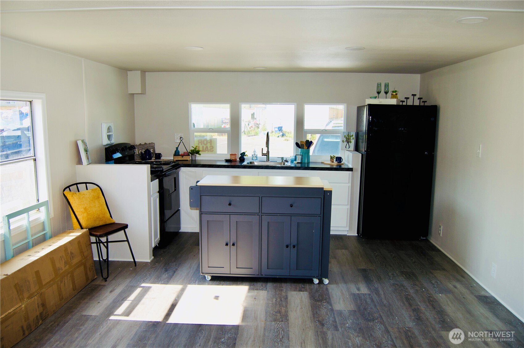 1320 N Oak Harbor Street Oak Harbor WA 98277