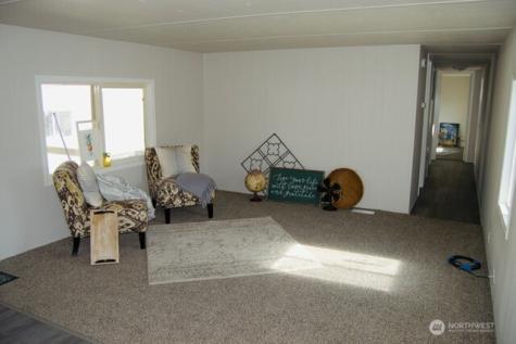 1320 N Oak Harbor Street Oak Harbor WA 98277