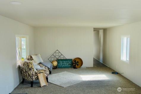 1320 N Oak Harbor Street Oak Harbor WA 98277