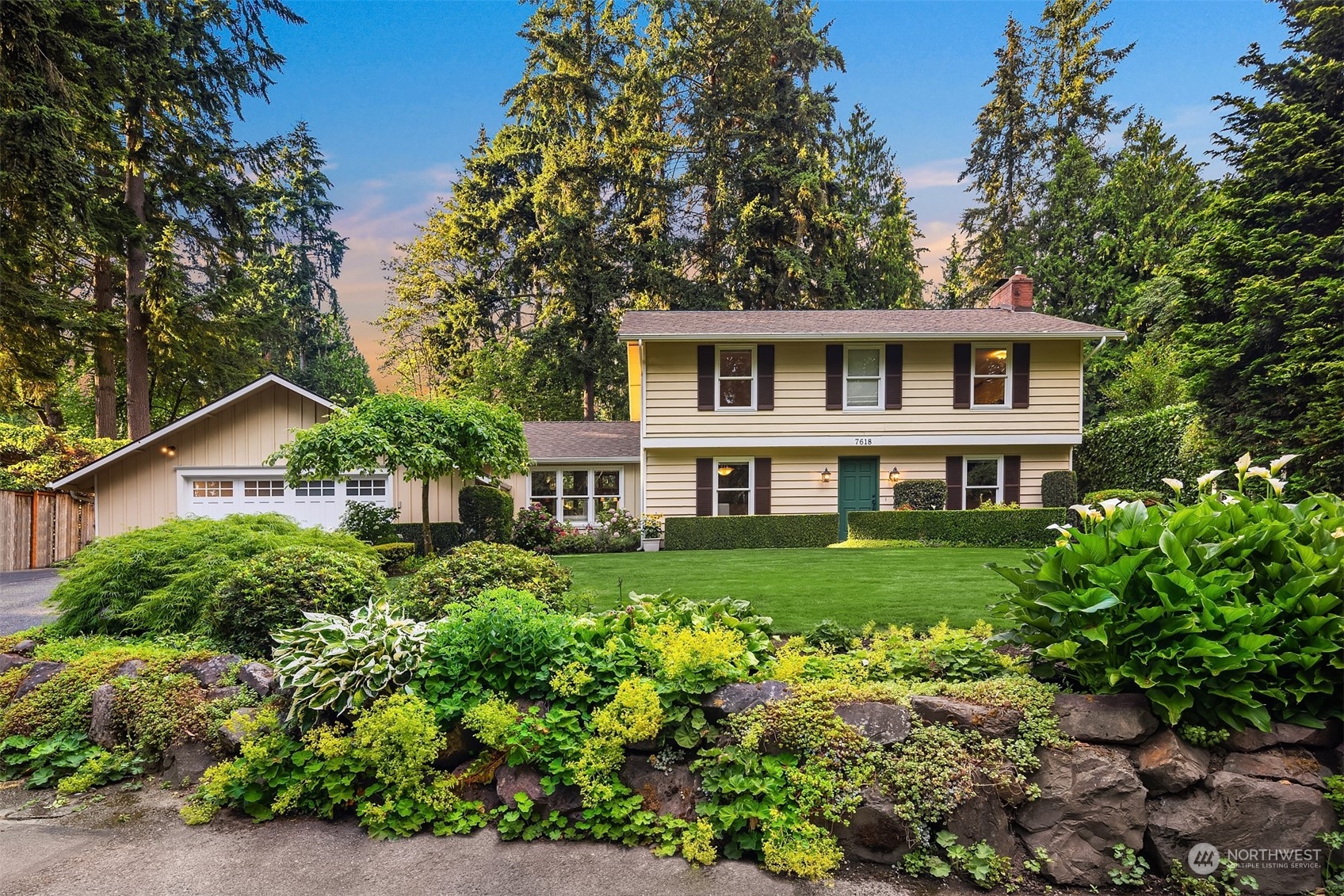 7618 NE Champagne Point Place Kirkland WA 98034