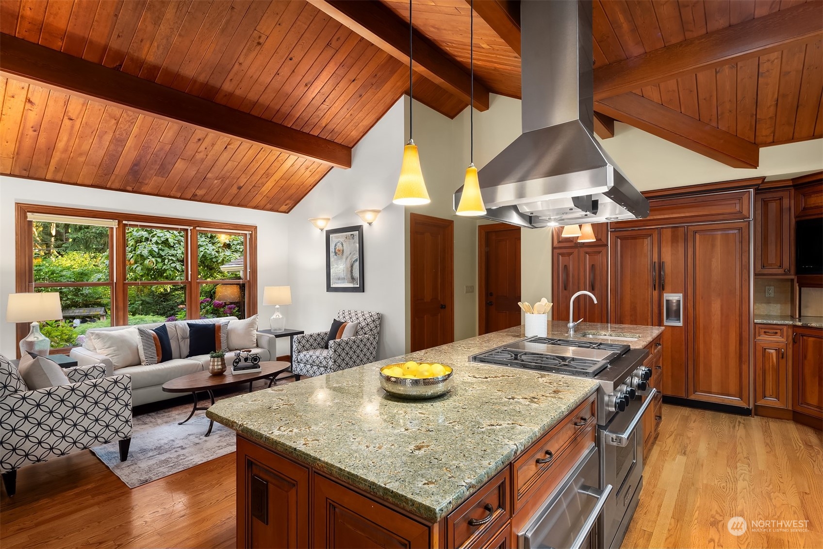 7618 NE Champagne Point Place Kirkland WA 98034
