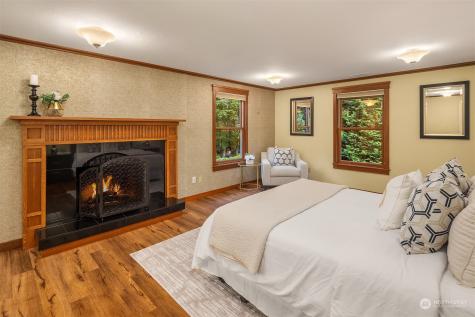 7618 NE Champagne Point Place Kirkland WA 98034