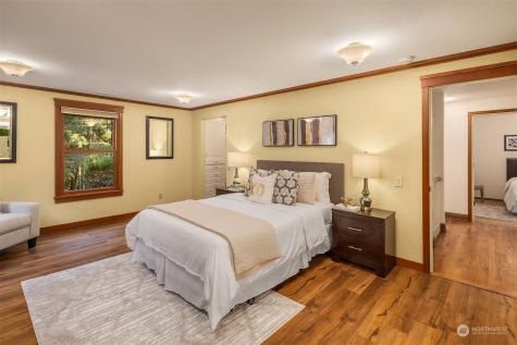 7618 NE Champagne Point Place Kirkland WA 98034
