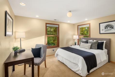7618 NE Champagne Point Place Kirkland WA 98034