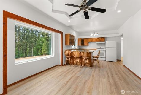 2054 Little Hanaford Road Centralia WA 98531