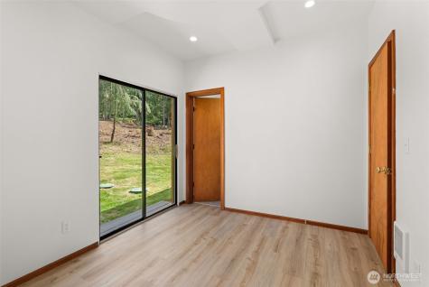 2054 Little Hanaford Road Centralia WA 98531