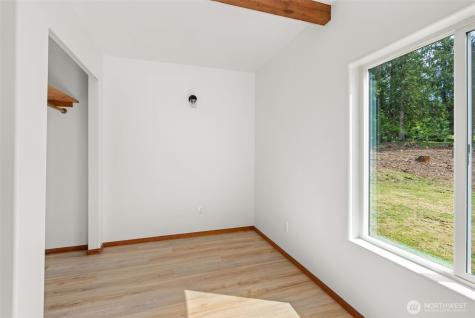 2054 Little Hanaford Road Centralia WA 98531
