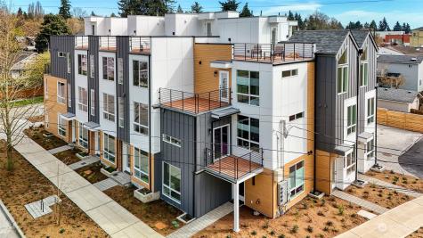 9251 Densmore Avenue N Seattle WA 98103