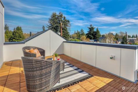 9251 Densmore Avenue N Seattle WA 98103
