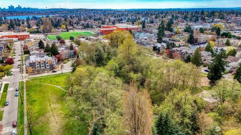 9251 Densmore Avenue N Seattle WA 98103