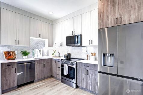 9251 Densmore Avenue N Seattle WA 98103
