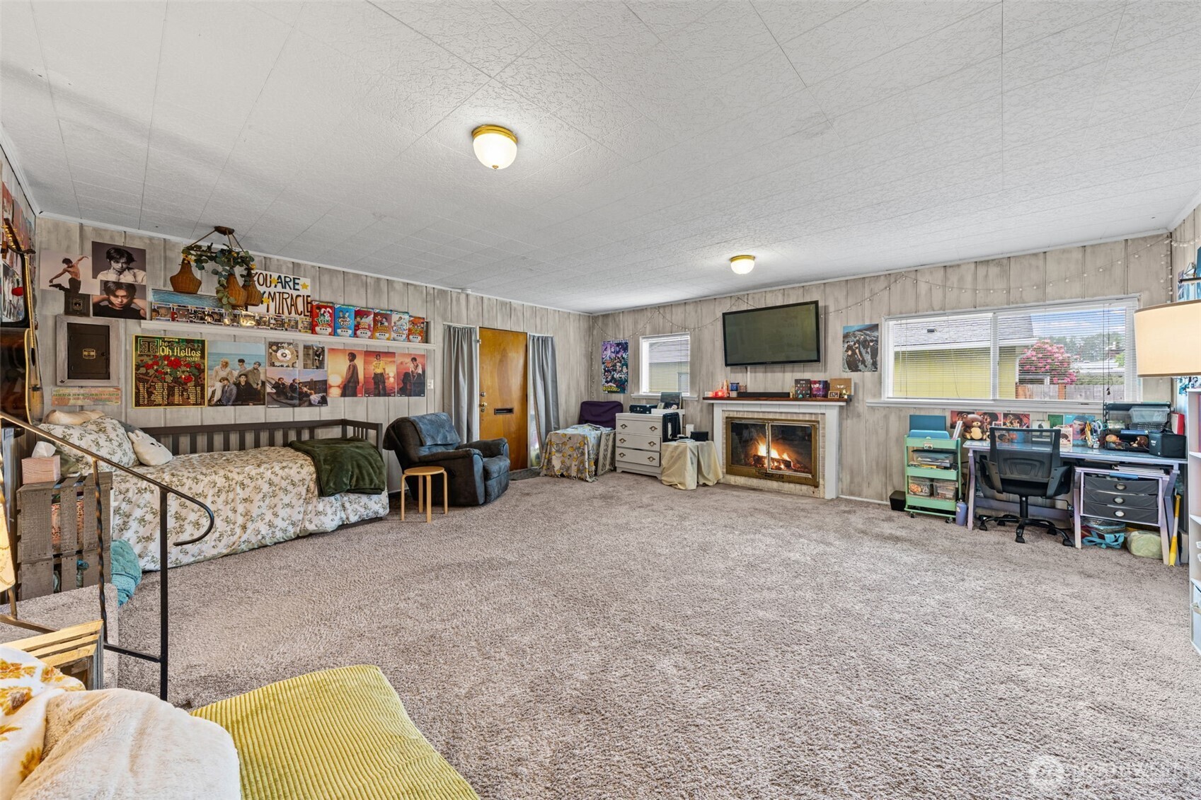 1609 W Pioneer Avenue Puyallup WA 98371