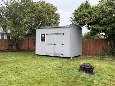 1609 W Pioneer Avenue Puyallup WA 98371