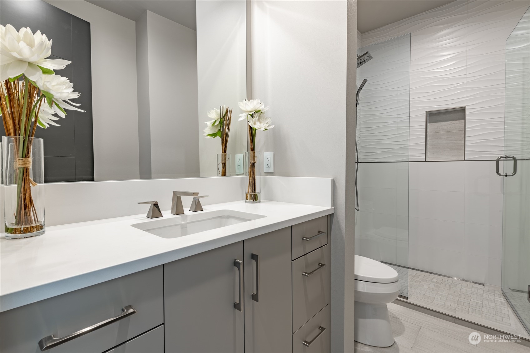 5697 Lux Lane Blaine WA 98230