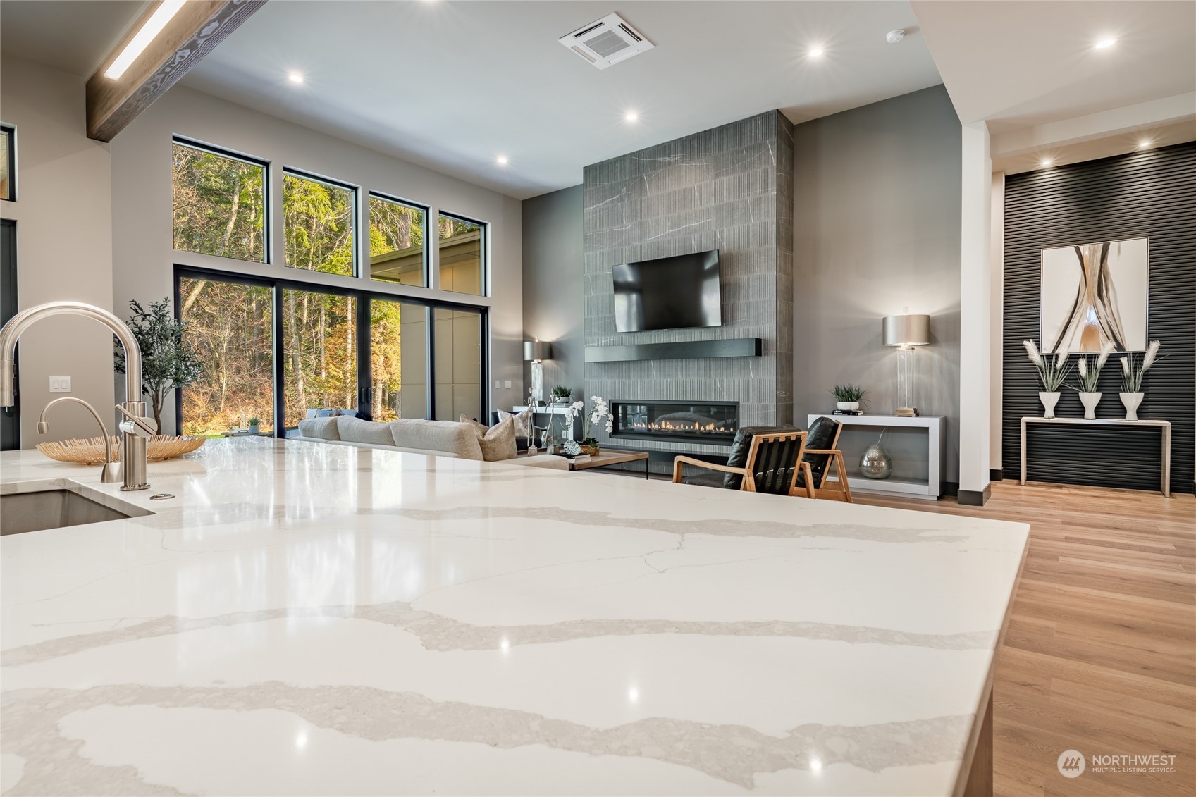 5697 Lux Lane Blaine WA 98230