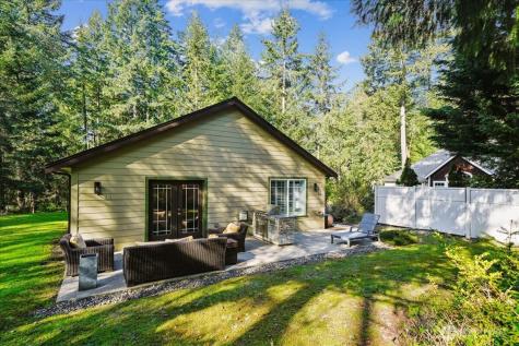 10315 Riviera Drive Anderson Island WA 98303