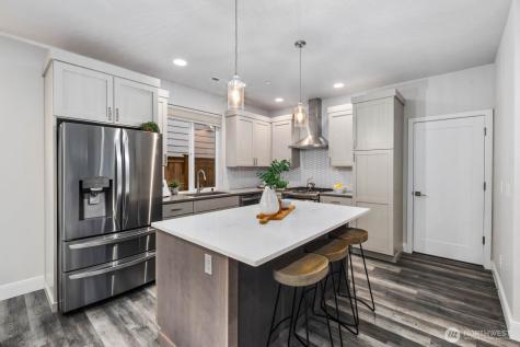 1825 153rd Street SW Lynnwood WA 98087