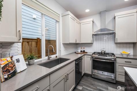 1825 153rd Street SW Lynnwood WA 98087